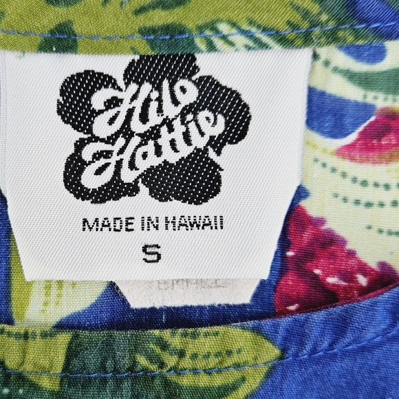 Hilo Hattie Hawaiian Pineapple Tropical Leaf Tank Top Blue Small - Picture 7 of 8